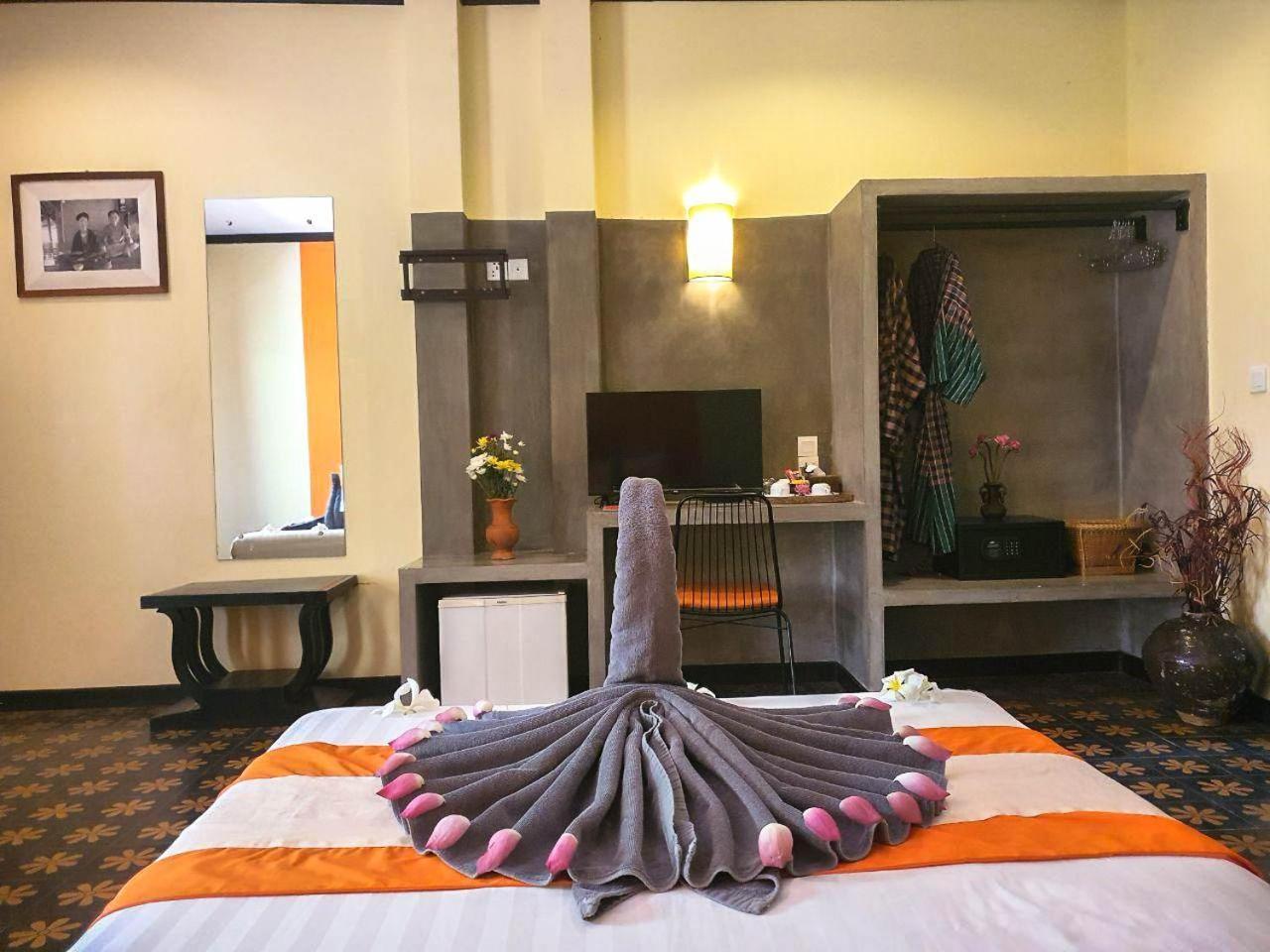 Residence Indochine Suite Siem Reap Zimmer foto